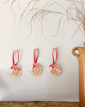 SEAFOOD ORNAMENTS
